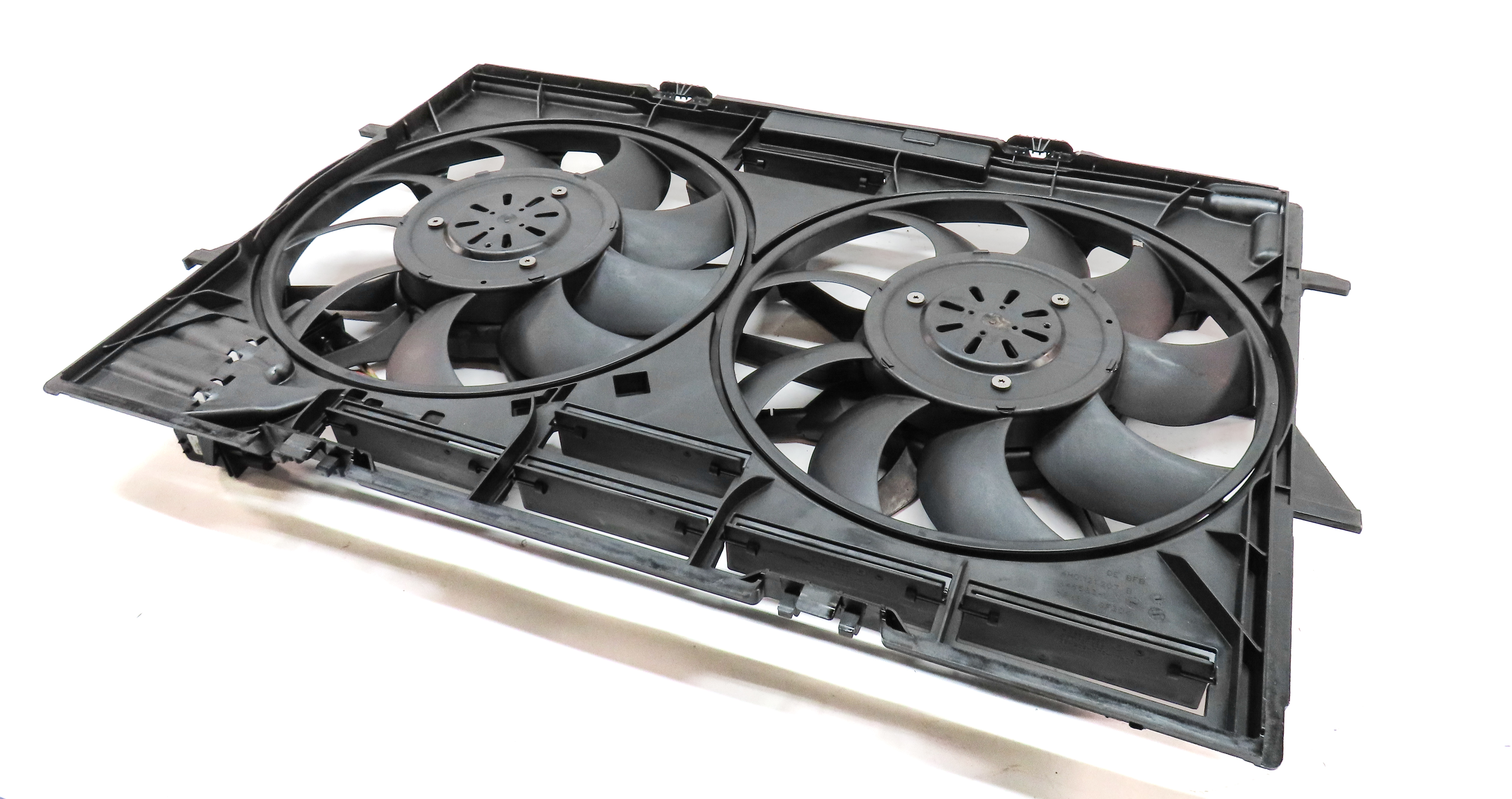 12-18 AUDI A6 A7 (C7) 3.0L SUPERCHARGED ENGINE RADIATOR COOLING FAN w/ SHROUD — exact item pictured